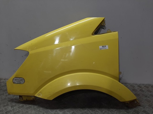 Pára-lama dianteiro esquerdo A9066377719 MERCEDES