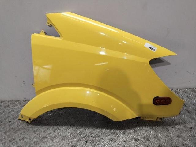 Pára-lama dianteiro direito A9066377819 MERCEDES