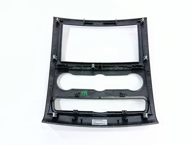 MERCEDES A9066800017 Облицовка приборов управления "торпедо" в наличии Киев