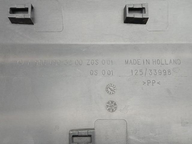 A9066903200 MERCEDES Молдинг крыла заднего левого купить в Черкассы