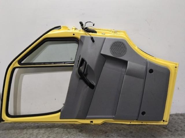 Porta dianteira esquerda Mercedes Sprinter 906