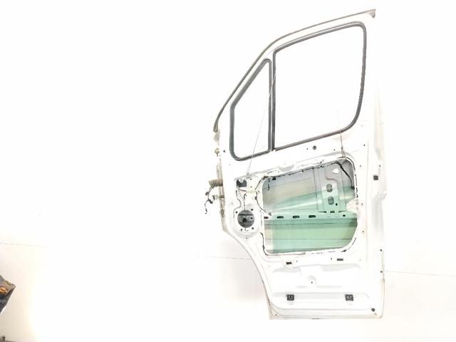 MERCEDES A906720010528 Дверь передняя правая в наличии Львов