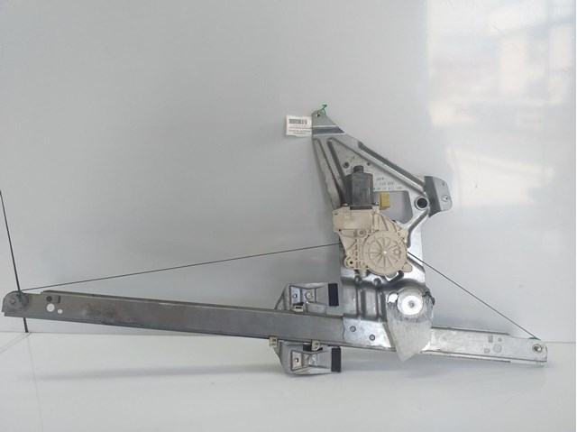 Regulador do vidro dianteiro direito para Mercedes Sprinterii cabine dupla de caixa aberta. (a partir de 01.06) (315)/318 135KW CDI (906.231/233/235) / 02.09 - 12.16 642896 A9067200146