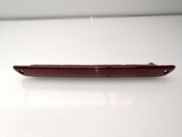 Sinal de parada traseiro adicional A9068200456 VAG