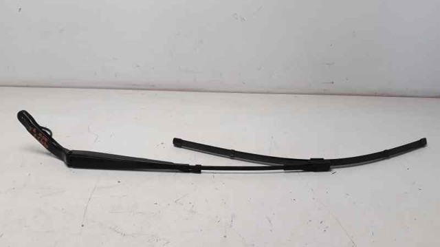 Braço de limpa-pára-brisas do pára-brisas A9068200644 MERCEDES