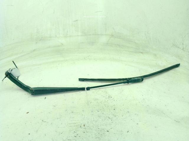 Braço de limpa-pára-brisas do pára-brisas A9068200644 MERCEDES