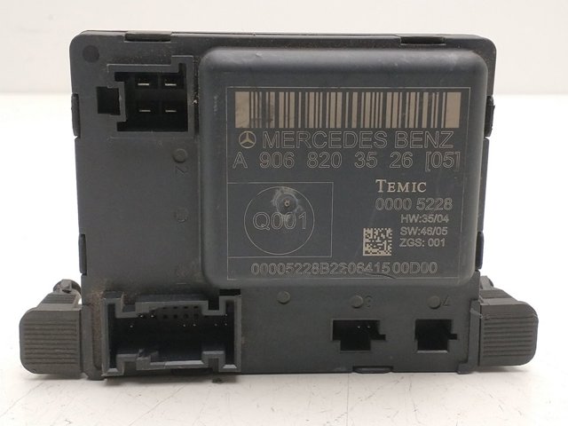 VAG A9068203526 в наличии Ирпень