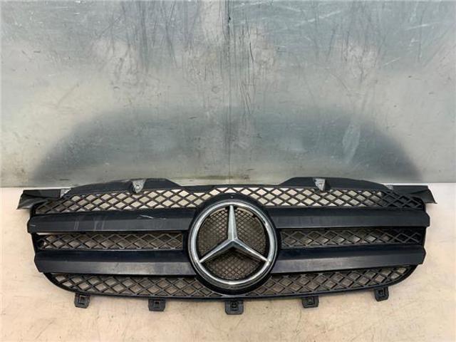 MERCEDES A90688003859051 Решетка радиатора в наличии Харьков