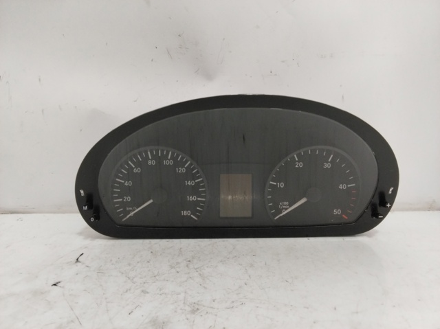 MERCEDES A9069006902 Панель приборов в наличии Черкассы