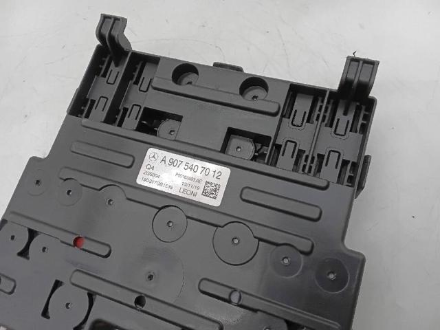 9075407012 MERCEDES купить в Ирпень
