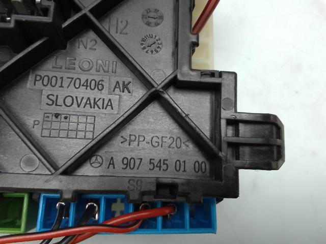 Unidade de dispositivos de segurança Mercedes Sprinter 907, 910