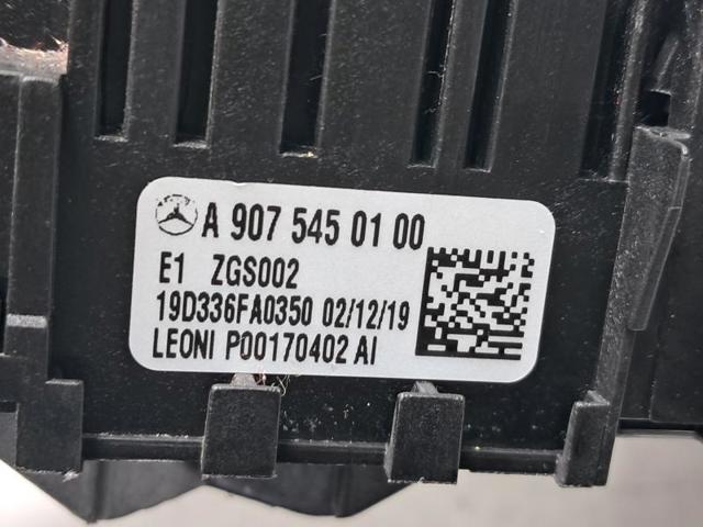 MERCEDES A9075450100 Блок предохранителей в наличии Киев