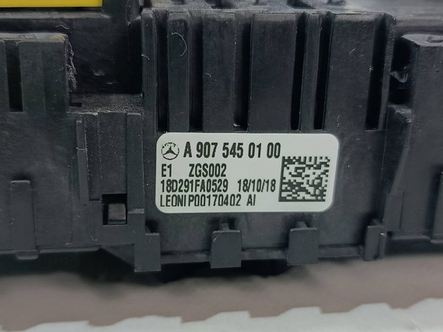 Unidade de dispositivos de segurança Mercedes Sprinter 907, 910