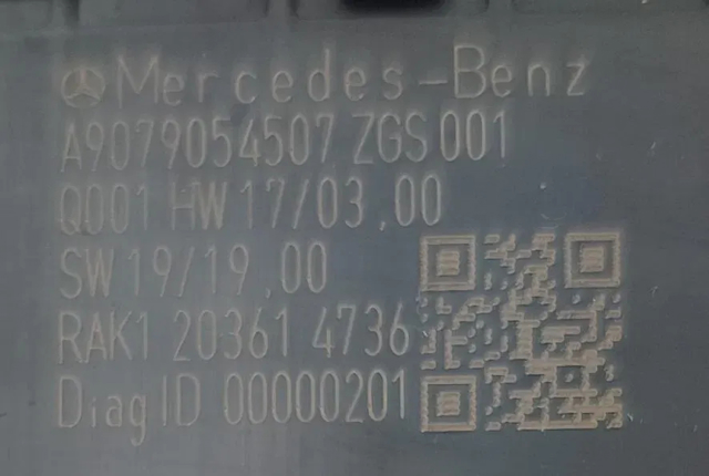 A9079054507 MERCEDES Кнопочный блок управления стеклоподъемником передний правый купить в Житомир