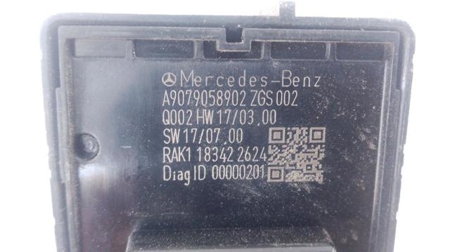 MERCEDES A9079058902 в наличии Киев