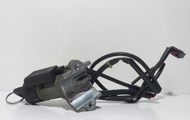 Fecho de ignição A9434600104 Mercedes