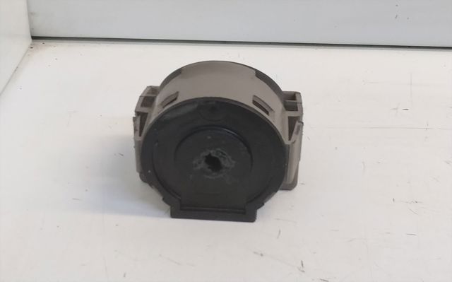 FORD AA6T11572AA Контактная группа в наличии Винница