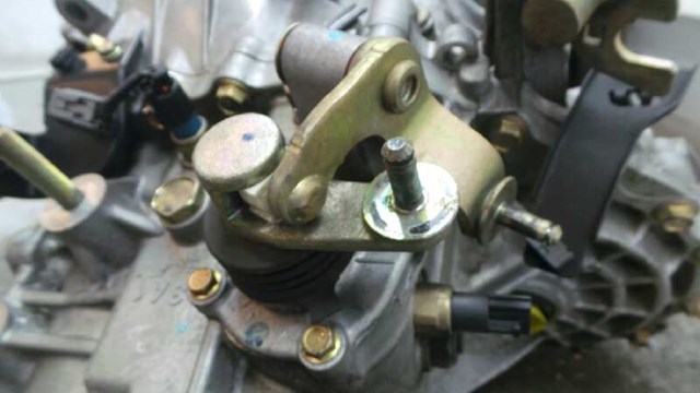MAZDA AC0217150 в наличии Винница