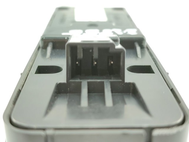 AH2214540AC LAND ROVER Кнопочный блок управления стеклоподъемником передний левый купить в Запорожье