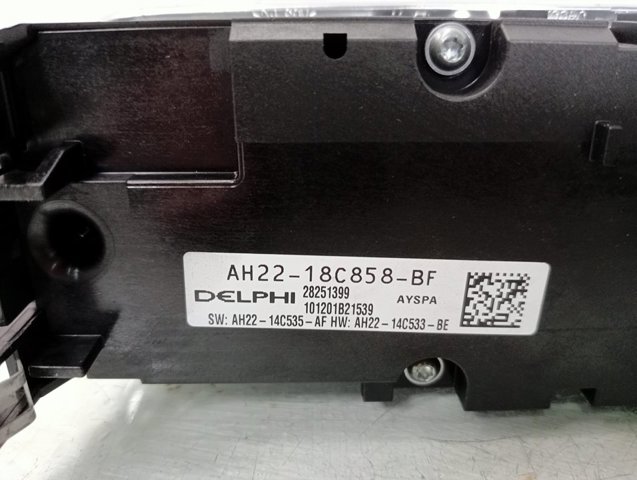 LAND ROVER AH2218C858BF в наличии Ровно