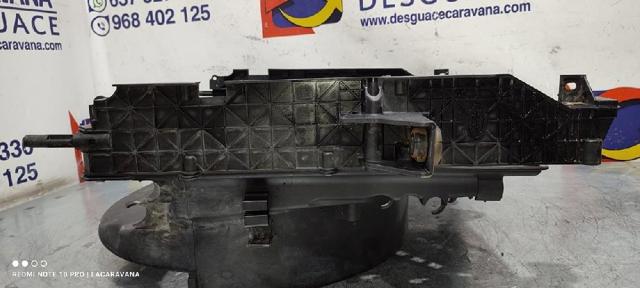 LAND ROVER AH328K619AC в наличии Полтава