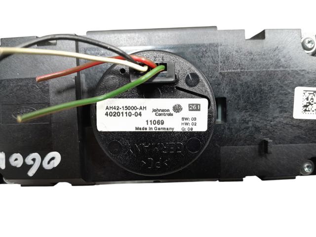 LAND ROVER AH4215000AH Часы салонные в наличии Харьков