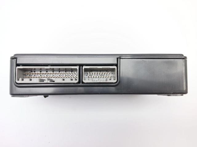 LAND ROVER AH4219H440AE в наличии Украина