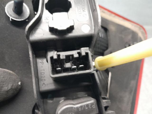 AM5113A602BE FORD Фонарь задний правый внутренний купить в Винница
