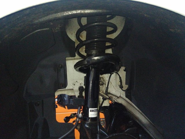 Amortecedor dianteiro esquerdo para Ford Focus Lim 1.0 EcoBoost (125 cv) M1dd AV6118K001ABE