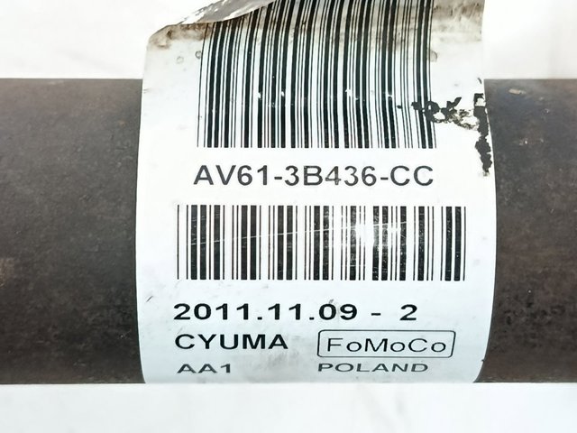AV613B436CC Полуось (привод) передняя правая купить Ирпень