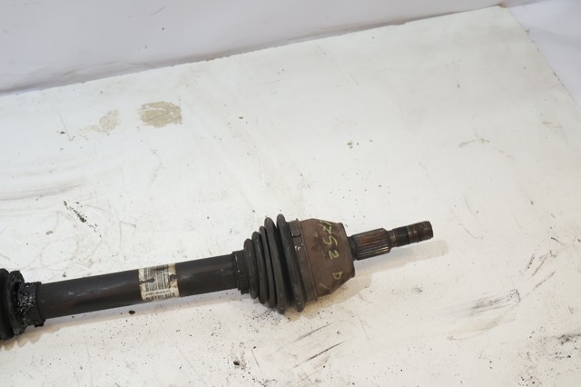 AV613B436CC Правая полуось купить Черкассы