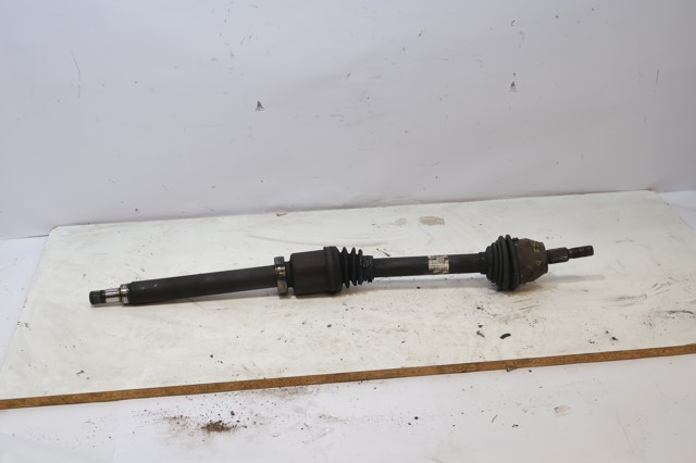AV613B436CC FORD Полуось (привод) передняя правая купить в Павлоград