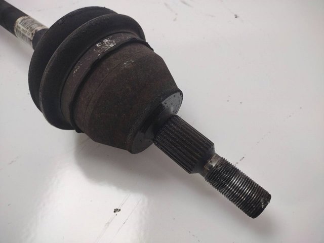 AV613B437CB FORD Левая полуось купить в Хмельницкий