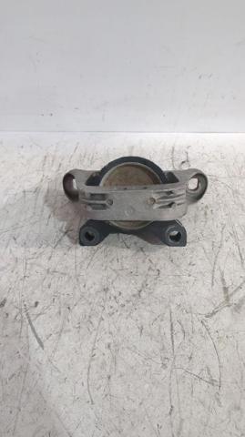 AV616F012FA FORD Подушка (опора) двигателя правая купить в Ужгород