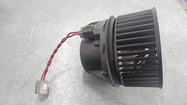 Motor calefaccion para ford kuga i 2.0 tdci 4x4 ufma AV6N18456AA