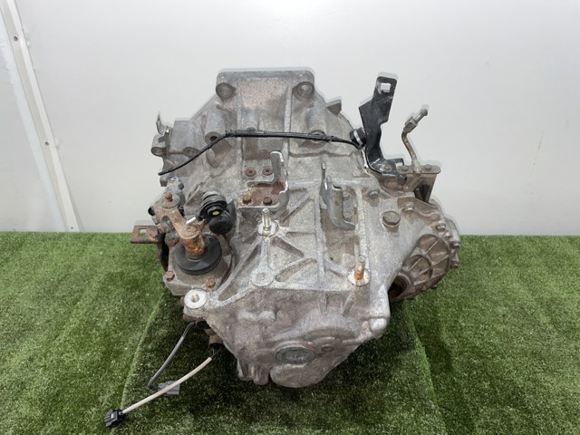 MAZDA B2C2B КПП в наличии Львов
