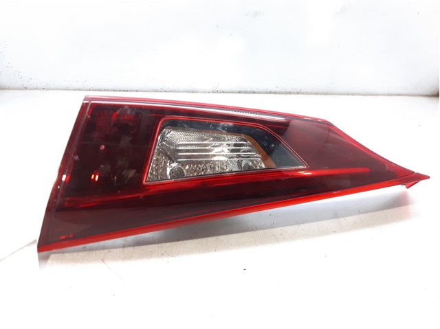 Lanterna traseira direita interna B45A513F0 Mazda