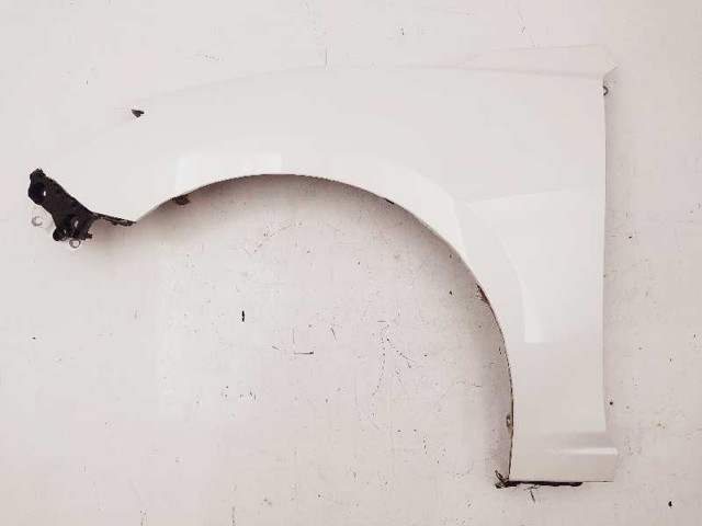 Pára-lama dianteiro esquerdo B45A52211B MAZDA