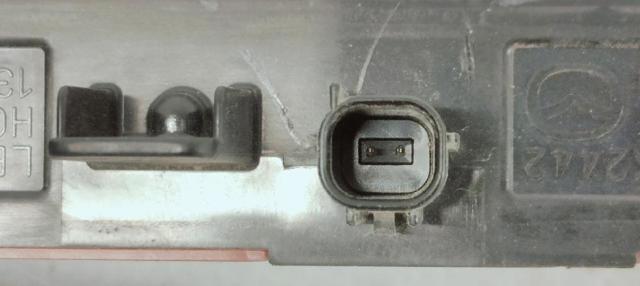 Sinal de parada traseiro adicional Mazda 3 BM, BN