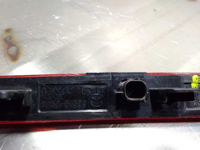 Sinal de parada traseiro adicional Mazda 3 BM, BN