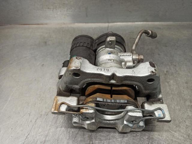 B4Y72698ZC MAZDA Суппорт задний правый купить в Кривой Рог