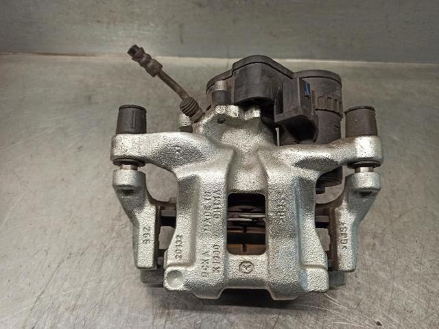 MAZDA B4Y72698ZC Суппорт тормозной задний правый в наличии Ужгород