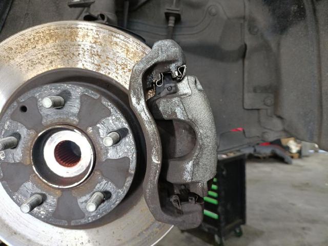 MAZDA B4Y73398ZC Суппорт тормозной передний правый в наличии Запорожье