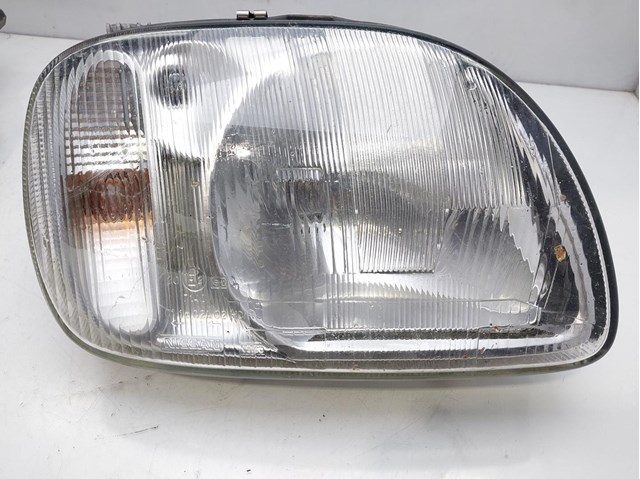 Luz direita B60105F301 Nissan