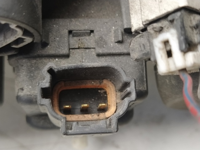 B601070J15 NISSAN Фара правая купить в Тернополь
