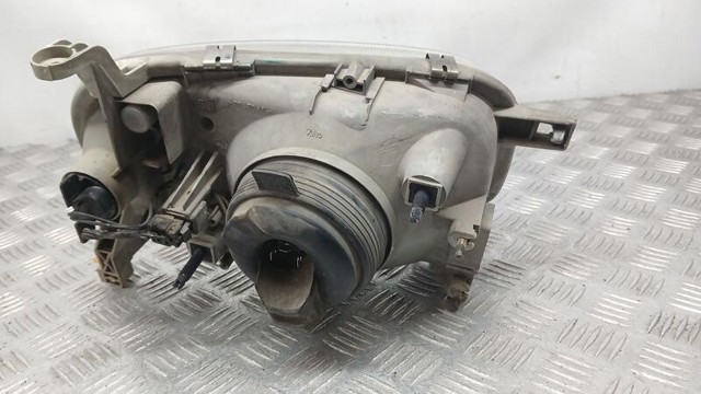 B60605F206 Левая фара купить Николаев