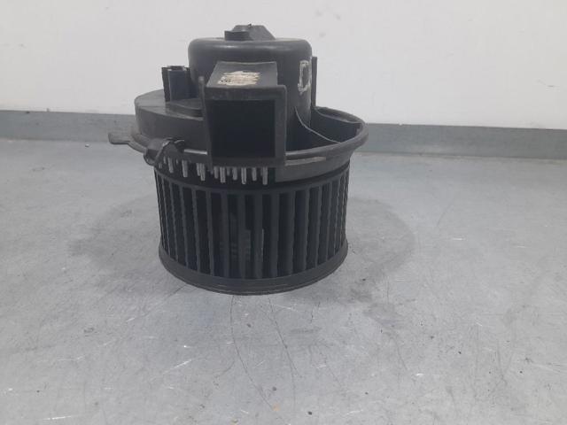 PEUGEOT B6830 Мотор вентилятора печки (отопителя салона) в наличии Львов