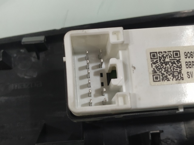 BBP366370B MAZDA Кнопка включения мотора стеклоподъемника передняя правая купить в Одесса
