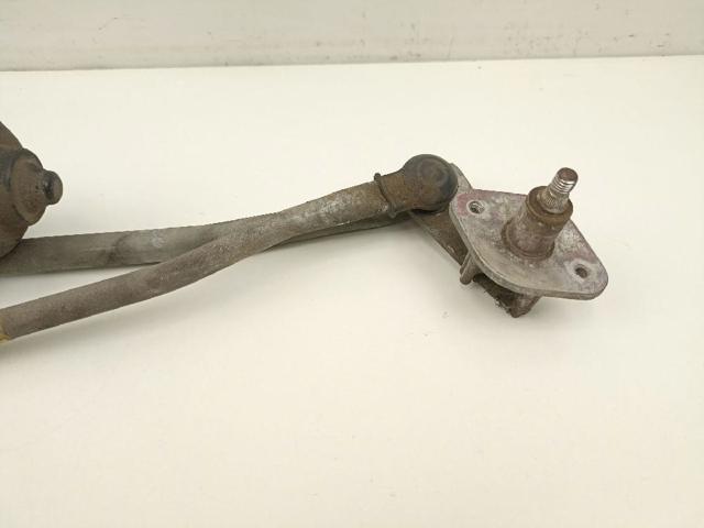 Trapézio de limpador pára-brisas Mazda 323 BA