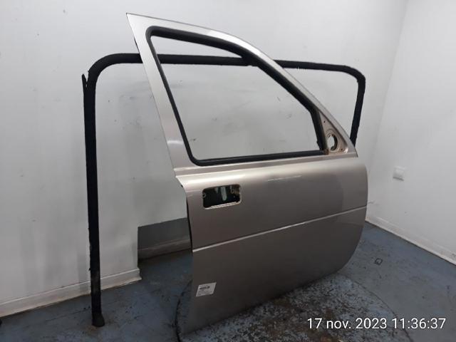 LAND ROVER BDA490340 Дверь передняя правая в наличии Ужгород